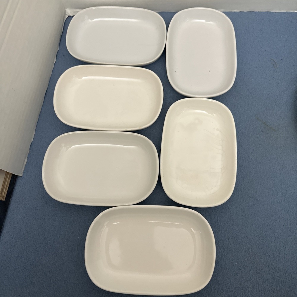 United Airlines ABCO/Dover White/Off-White PL-005 Entree Dish - Set of 6